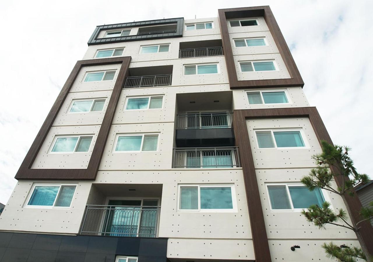 סאוגוויפו Iris Hotel מראה חיצוני תמונה