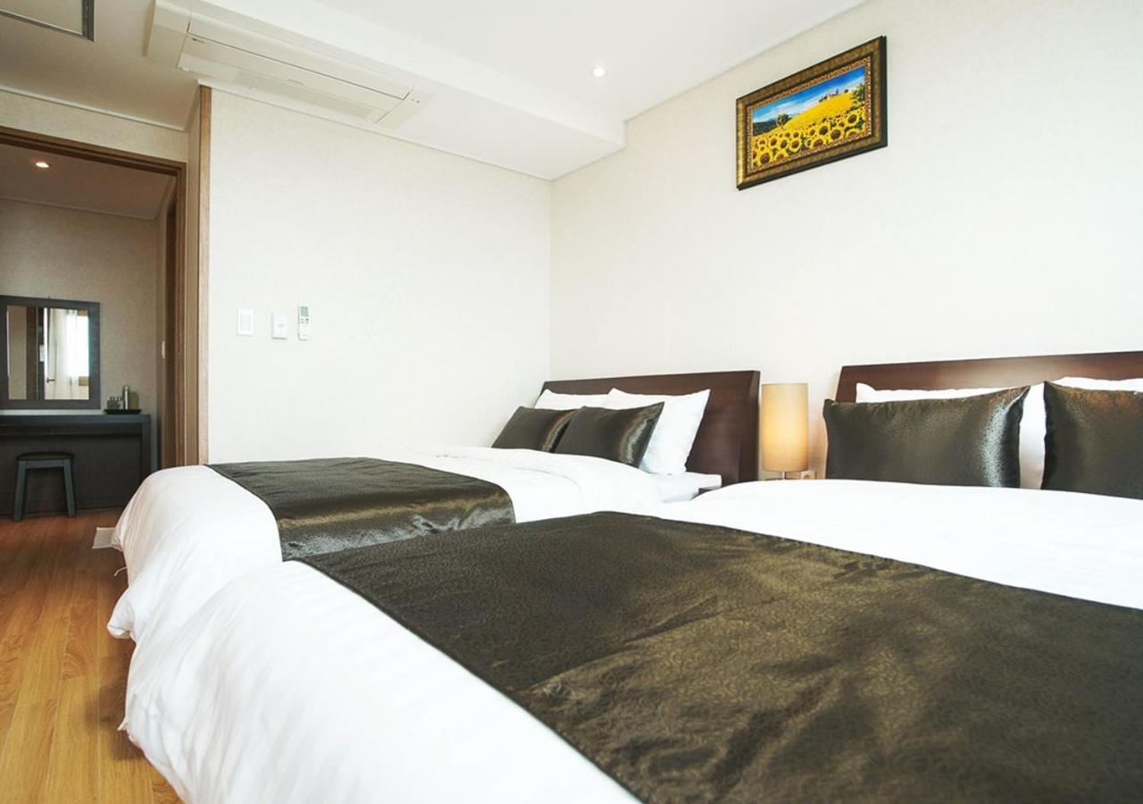 סאוגוויפו Iris Hotel מראה חיצוני תמונה
